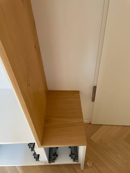 Flurschrank mit Sitzgelegenheit – Bild 31